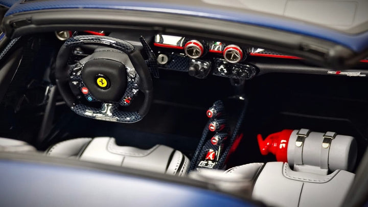 Ferrari LaFerrari Aperta (Metallic Blue) [Davis & Giovanni] 1:18 scale