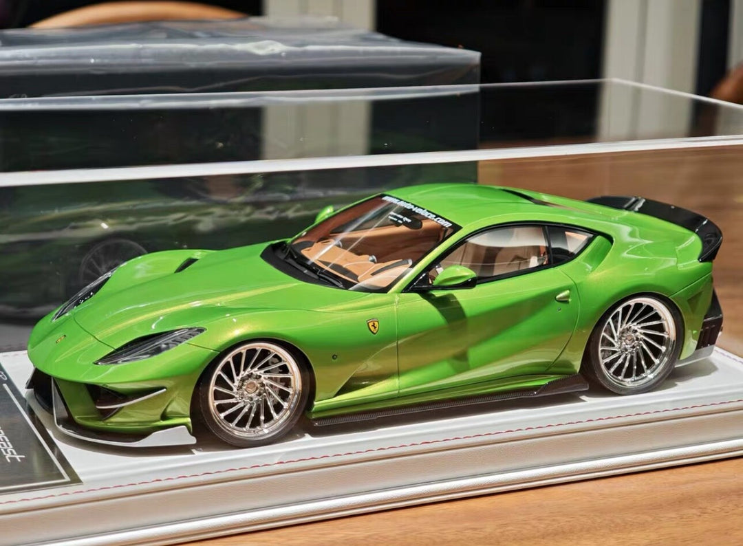Ferrari 812 Superfast SVR (Metallic Green) [Davis & Giovanni] 1/18 scale
