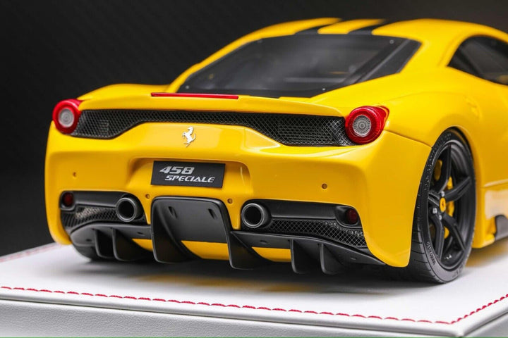 Ferrari 458 Speciale (Yellow/ Black Stripe) [Davis & Giovanni] 1/18 scale