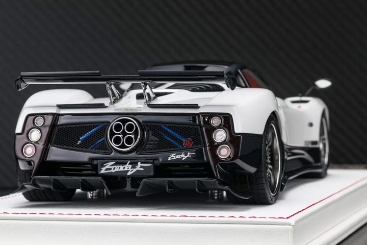 Pagani Zonda F (White/ Black) [Davis & Giovanni] 1:18 scale