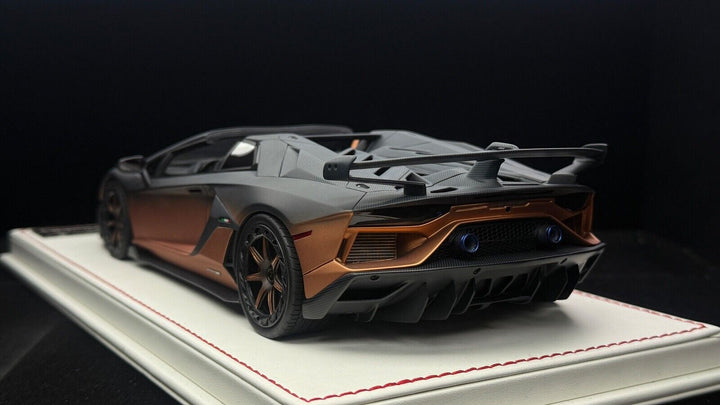 Lamborghini Aventador SVJ Roadster [Davis & Giovanni] 1/18 scale - 1 OF 1