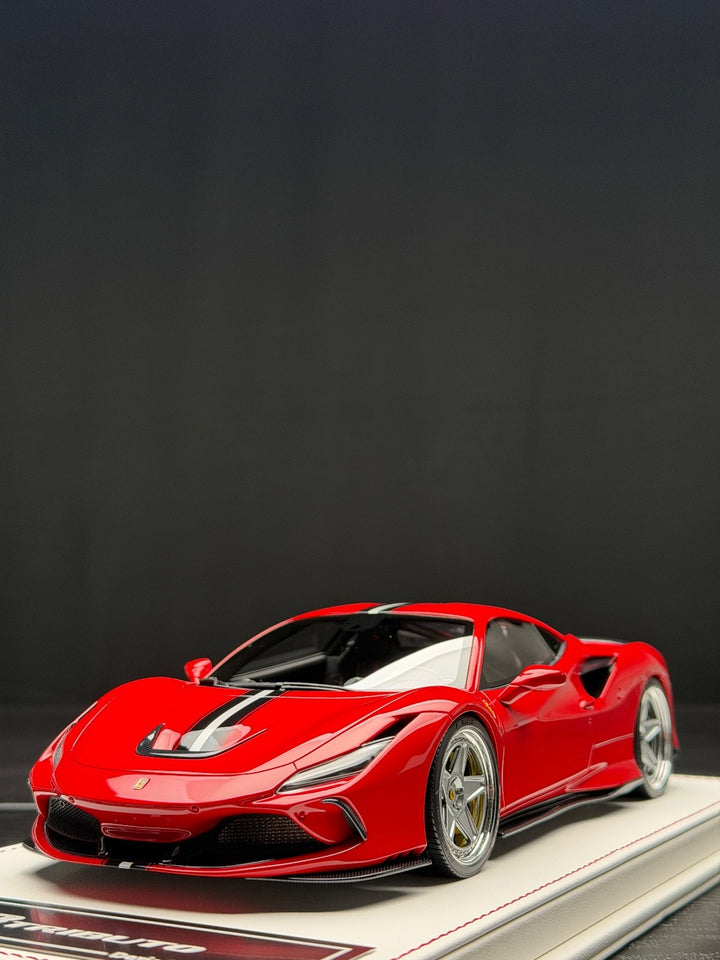 Ferrari F8 Tributo N-LARGO NOVITEC (Red w/ Stripe) [Davis & Giovanni] 1/18 scale