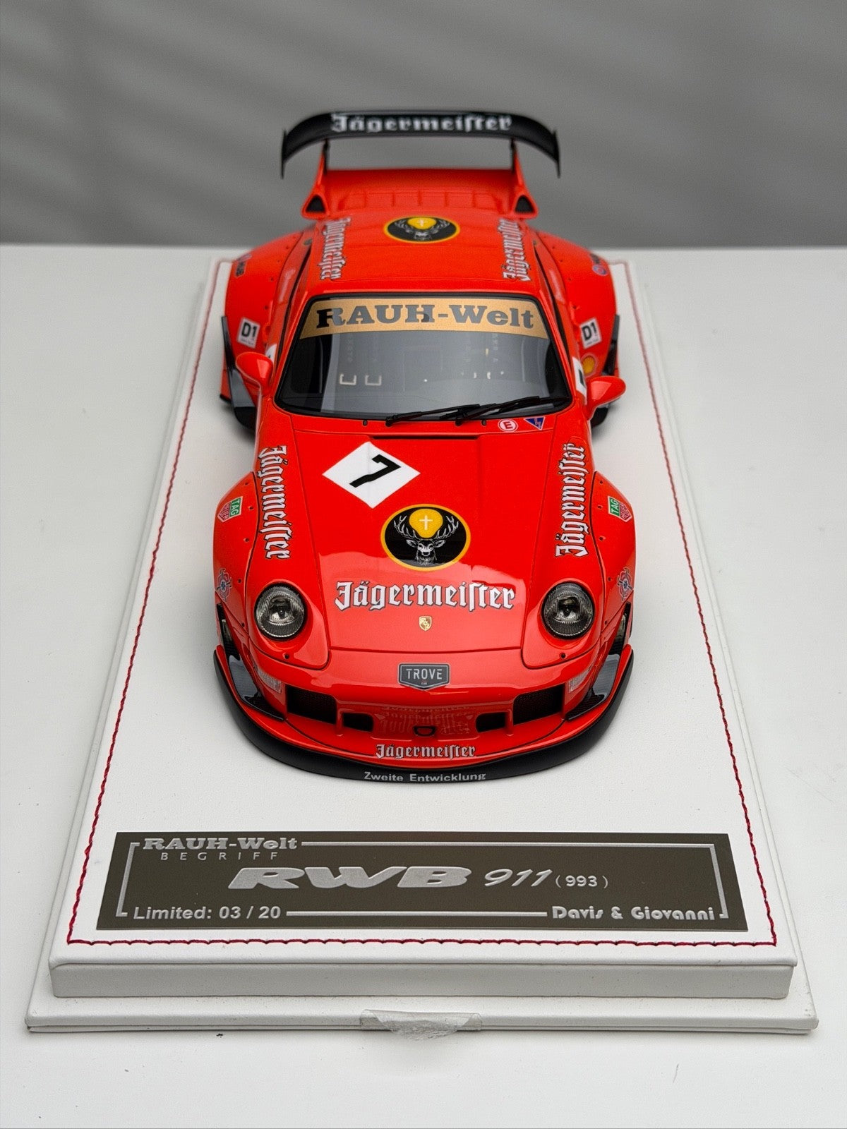 Porsche 911 993 RWB (Jagermeister Orange) [Davis & Giovanni] 1/18 scal