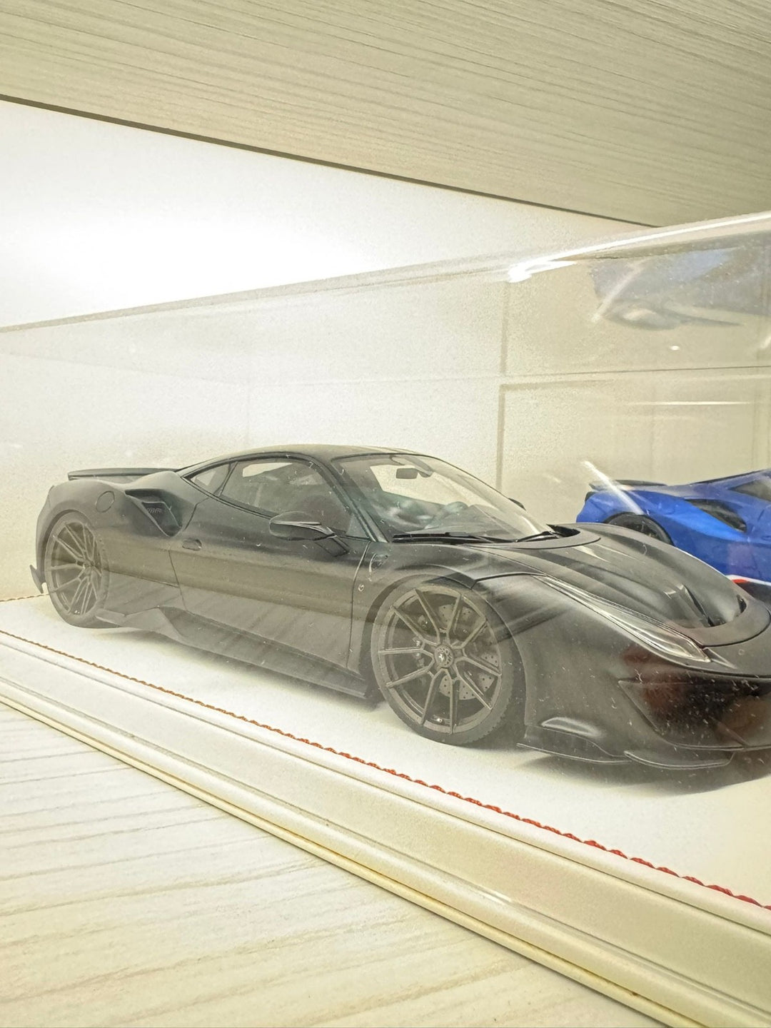 Ferrari 488 Pista NOVITEC (Matte Black) [Davis & Giovanni] 1:18 scale