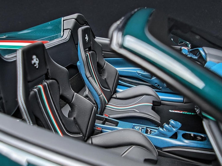 Ferrari 488 Pista Spider NOVITEC (Dark Green) [Davis & Giovanni] 1/18 scale