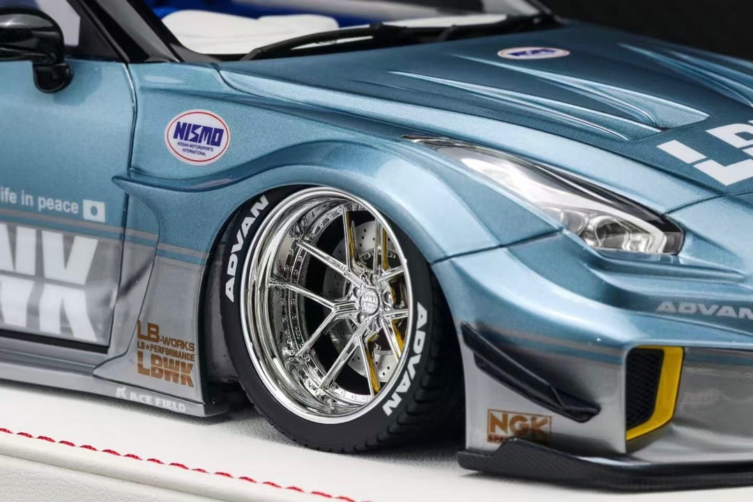 Nissan R35 GT-RR LBWK (Ice Blue Metallic) [Davis & Giovanni] 1/18 scale
