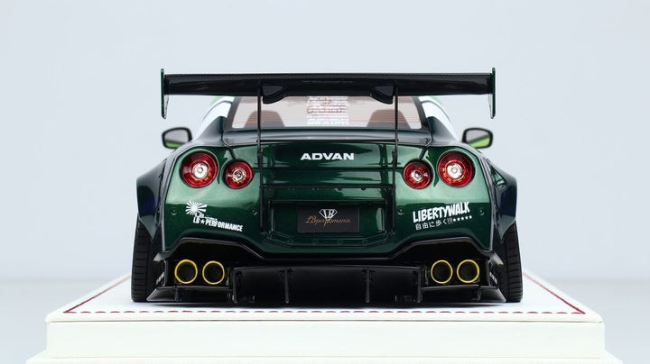 Nissan GTR R-35 Type 2 LBWK (Gloss Green) [Davis & Giovanni] 1/18 scale