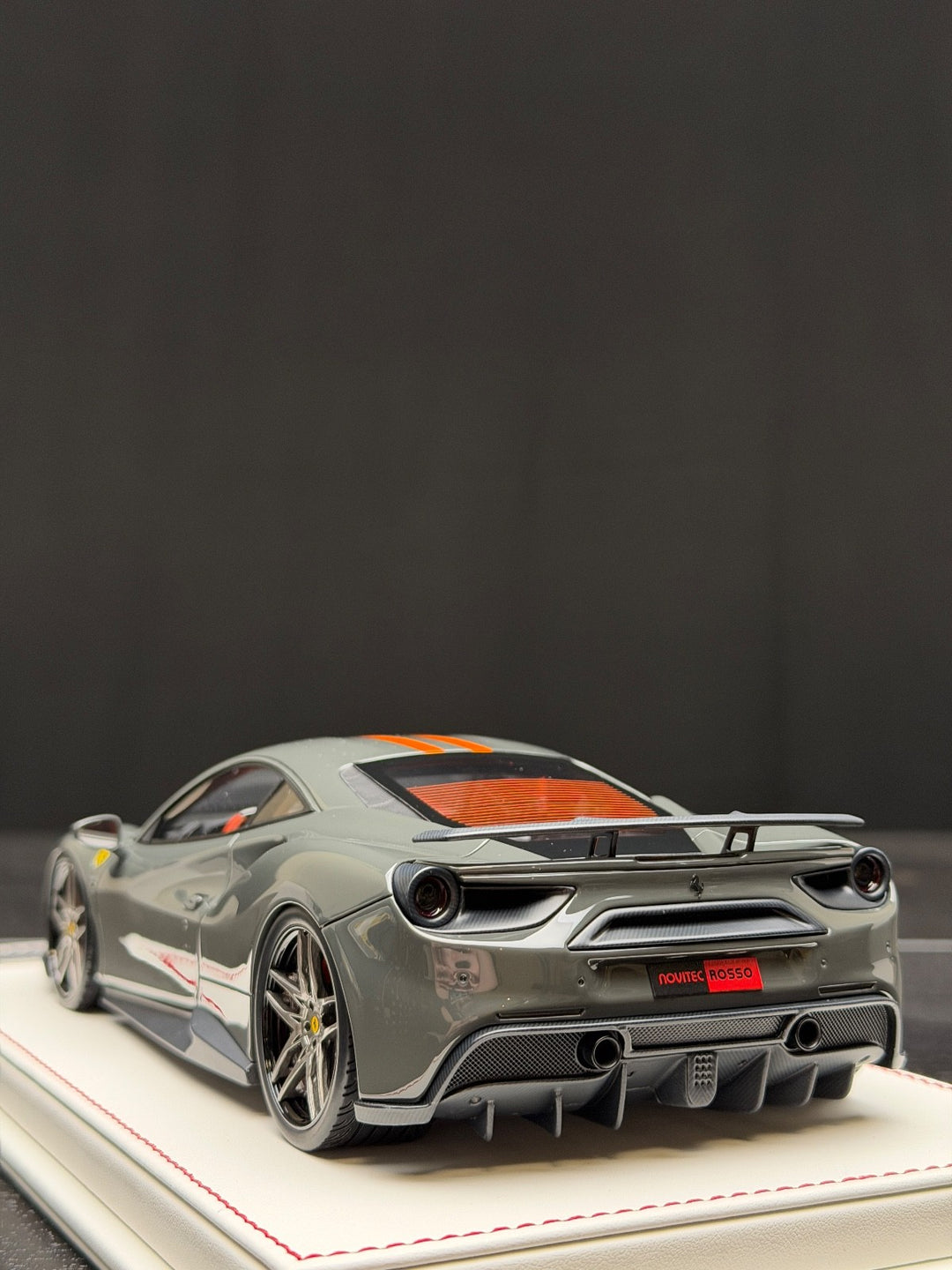 Ferrari 488 GTB NOVITEC (Gray/ Orange Stripes) [Davis & Giovanni] 1/18 scale