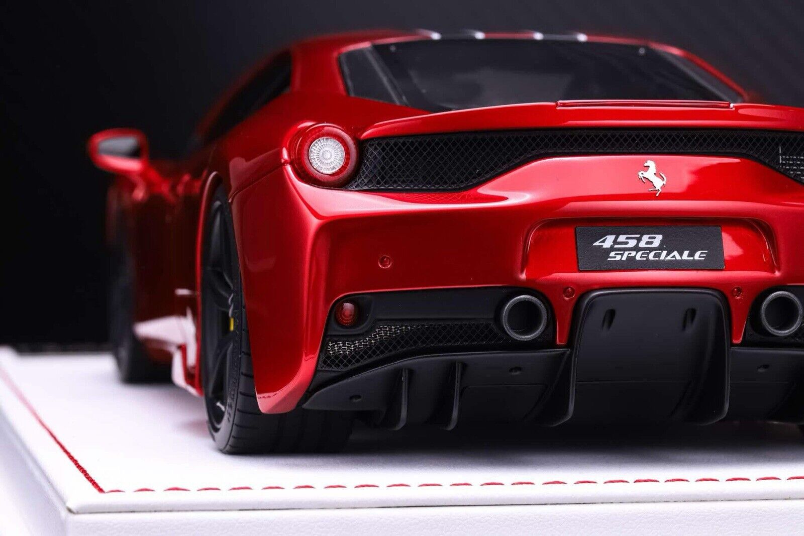 Ferrari 458 Speciale (Candy Red) [Davis & Giovanni] 1/18 scale