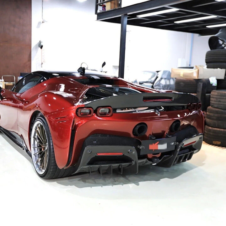 Ferrari SF90 Stradale NOVITEC (Candy Red) [Davis & Giovanni] 1:18 scale
