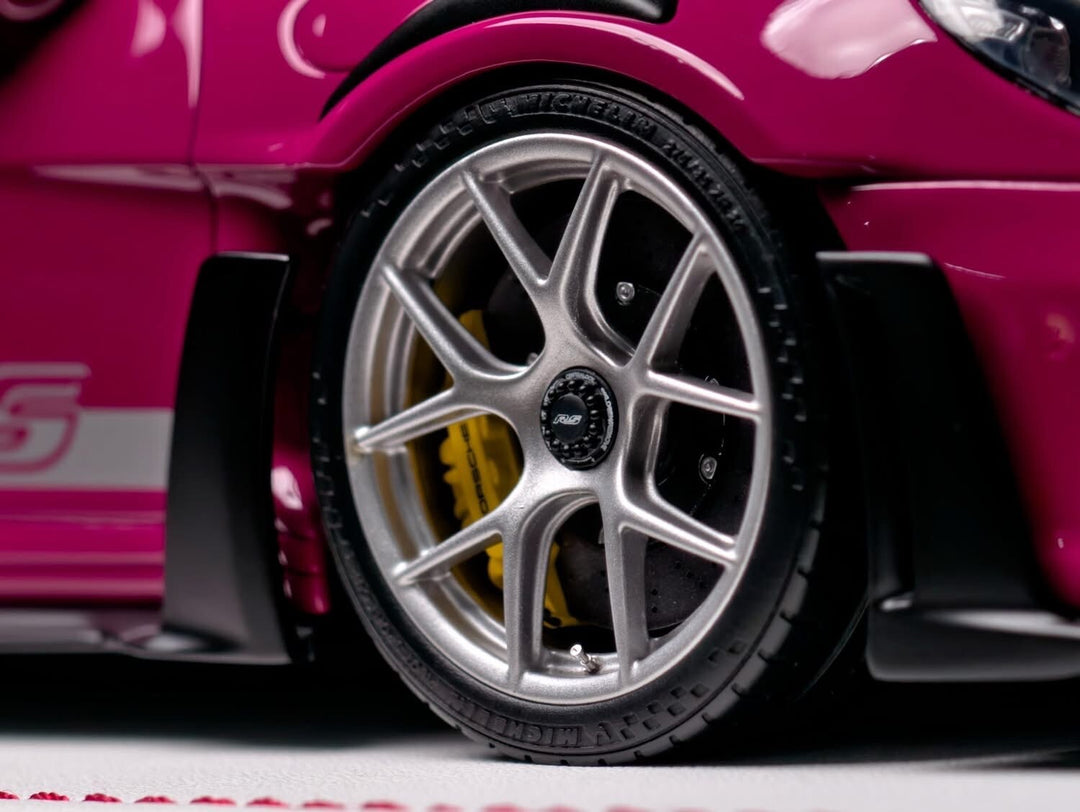 Porsche 911 GT3RS (Ruby Star) [Davis & Giovanni] 1/18 scale
