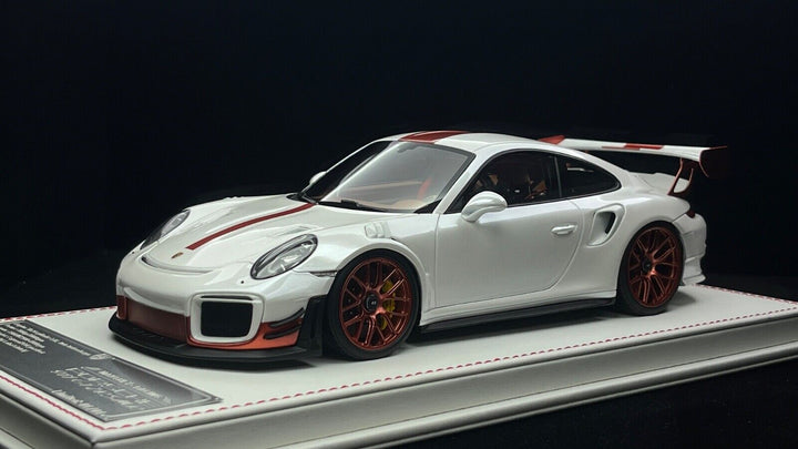 Porsche 911 GT2RS MR (Pearl White) [Davis & Giovanni] 1/18 scale - 1 OF 1