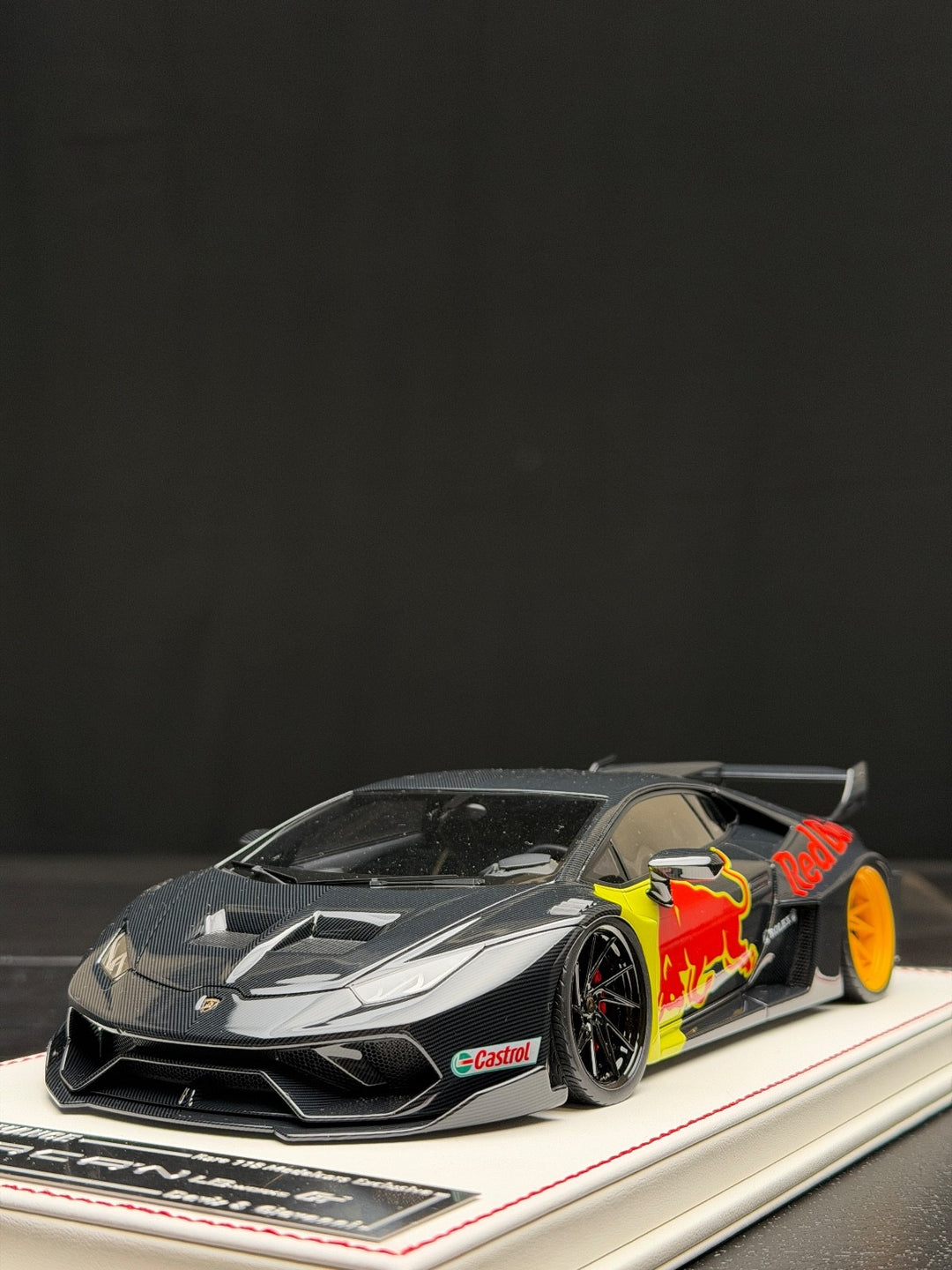 Lamborghini Huracan LBWK (Redbull) [Davis & Giovanni] 1:18 scale