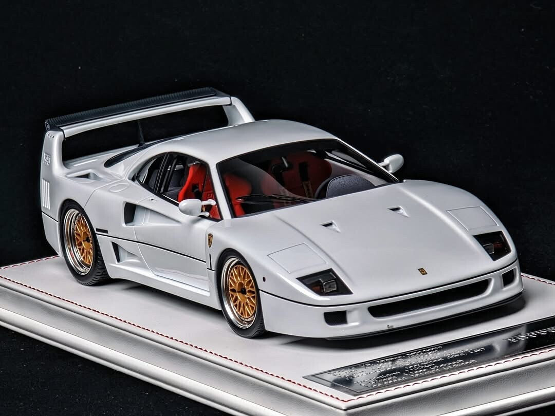 Ferrari F40 (Pearl White) [Davis & Giovanni] 1:18 scale