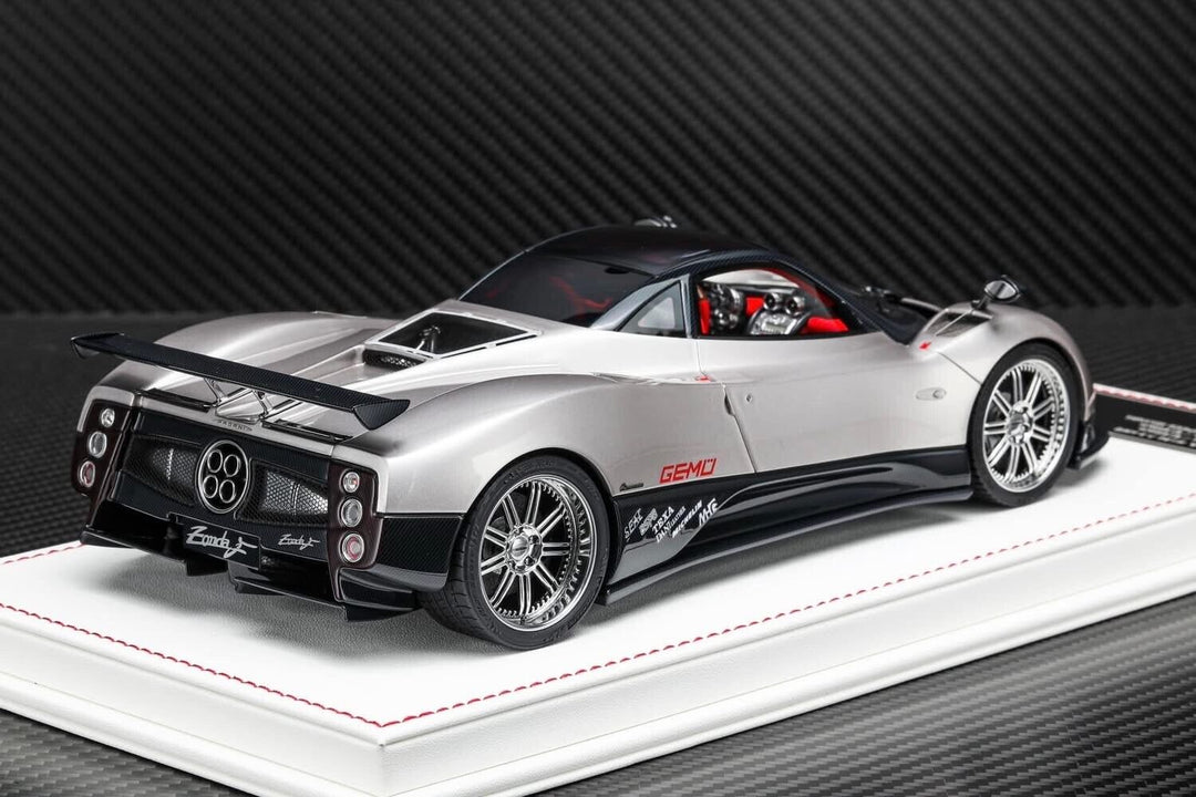 Pagani Zonda F (Silver) [Davis & Giovanni] 1:18 scale