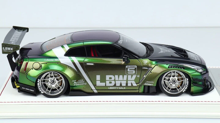 Nissan R35 GTR Type 2 LBWK (Chameleon Green) [Davis & Giovanni] 1/18 scale