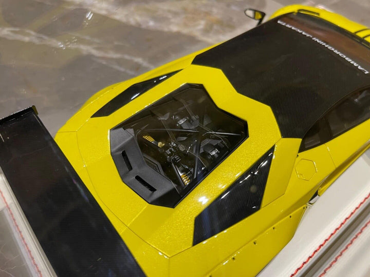 Lamborghini Aventador LP720-4 LBWK (Yellow) [Davis & Giovanni] 1:18 scale