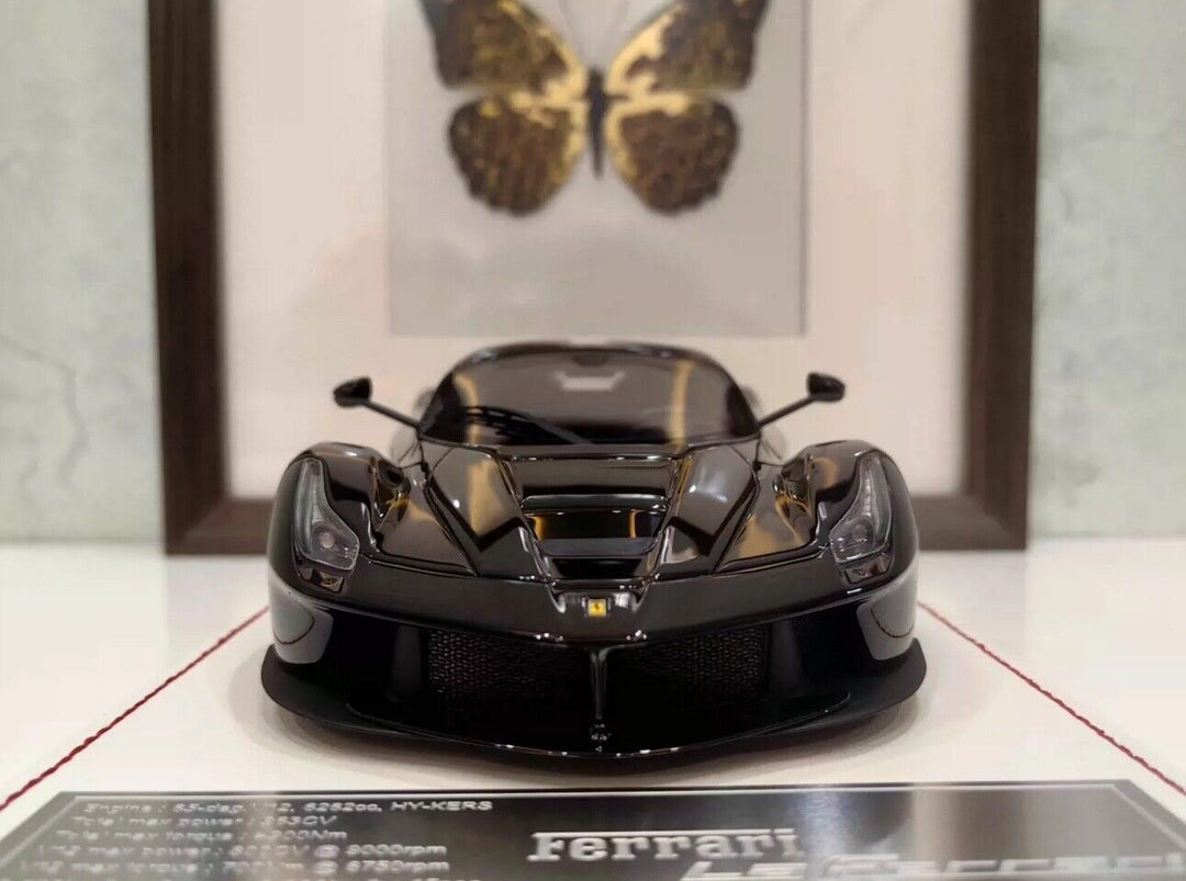 Ferrari LaFerrari (Gloss Black) [Davis & Giovanni] 1:18 scale