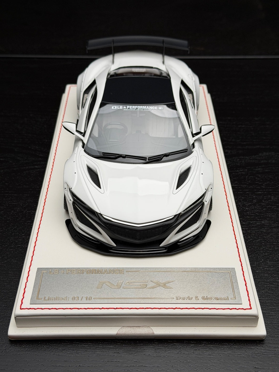 Honda Acura NSX LBWK (White) [Davis & Giovanni] 1:18 scale