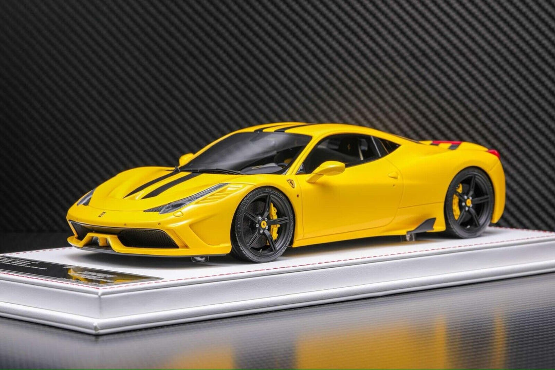 Ferrari 458 Speciale (Yellow/ Black Stripe) [Davis & Giovanni] 1/18 scale