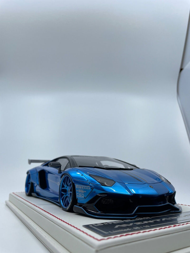 Lamborghini Aventador LP720-4 LBWK (Chrome Blue) [Davis & Giovanni] 1:18 scale