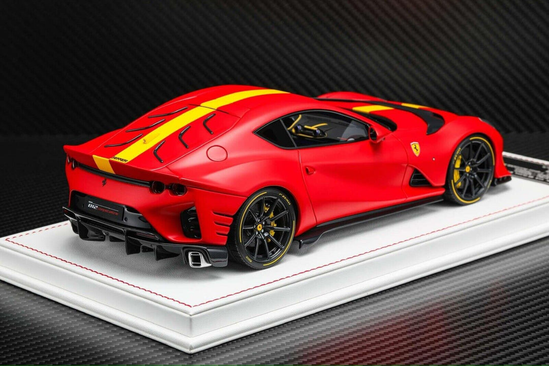 Ferrari 812 Competizione NOVITEC (Rosso Corsa) [Davis & Giovanni] 1/18 scale