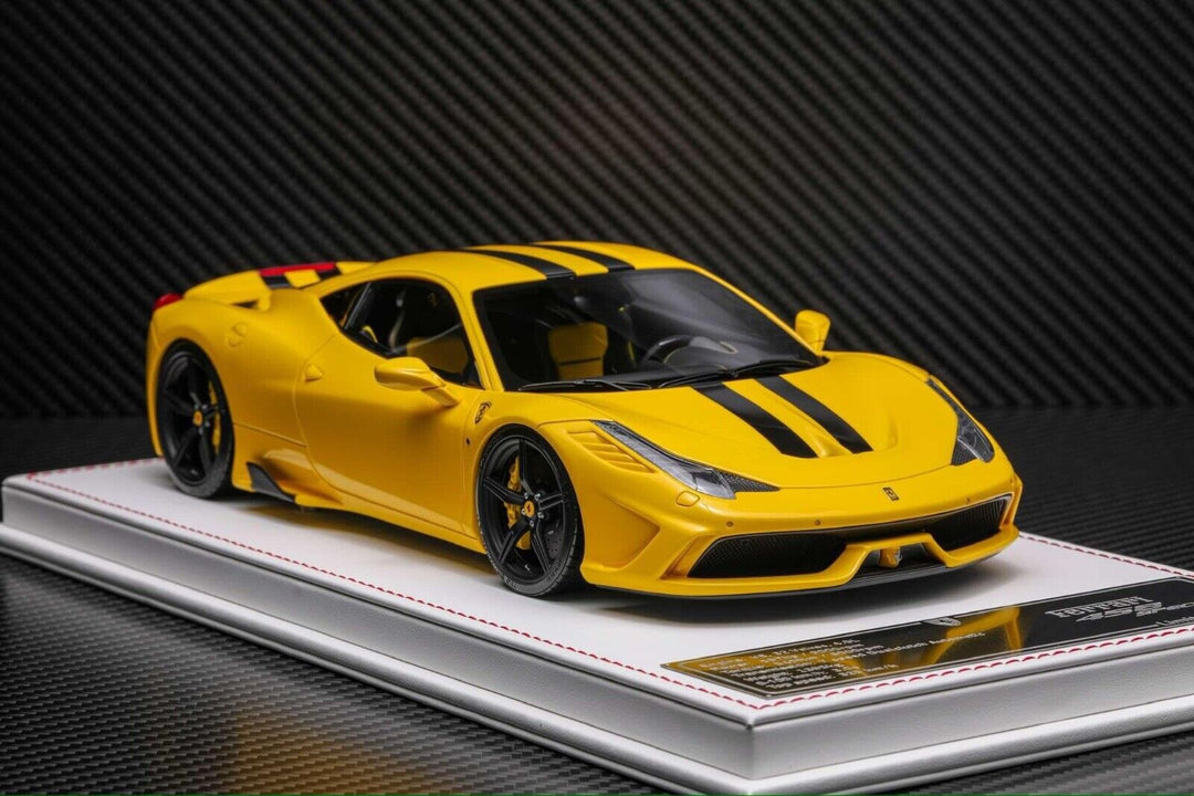 Ferrari 458 Speciale (Yellow/ Black Stripe) [Davis & Giovanni] 1/18 scale
