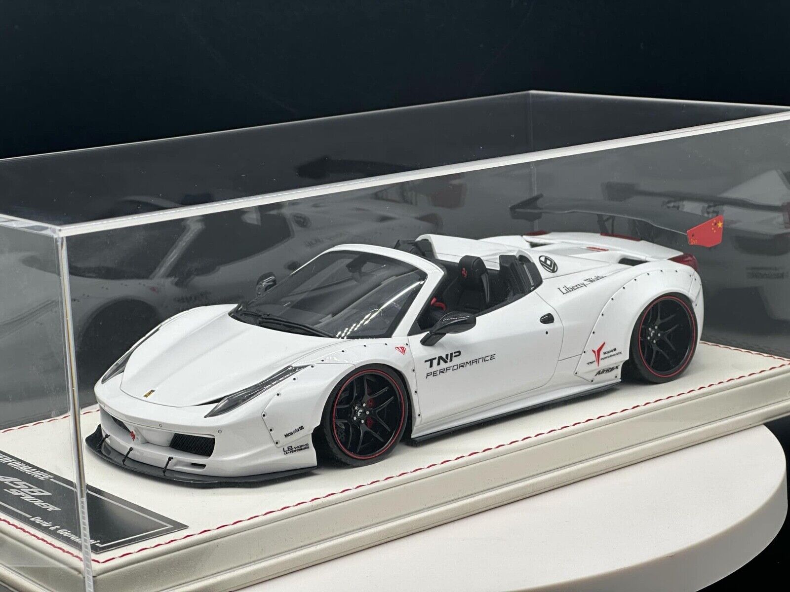 trangakayaページ Ferrari 458 Spider LBWK (White) [Davis & Giovanni] 1:18 scale