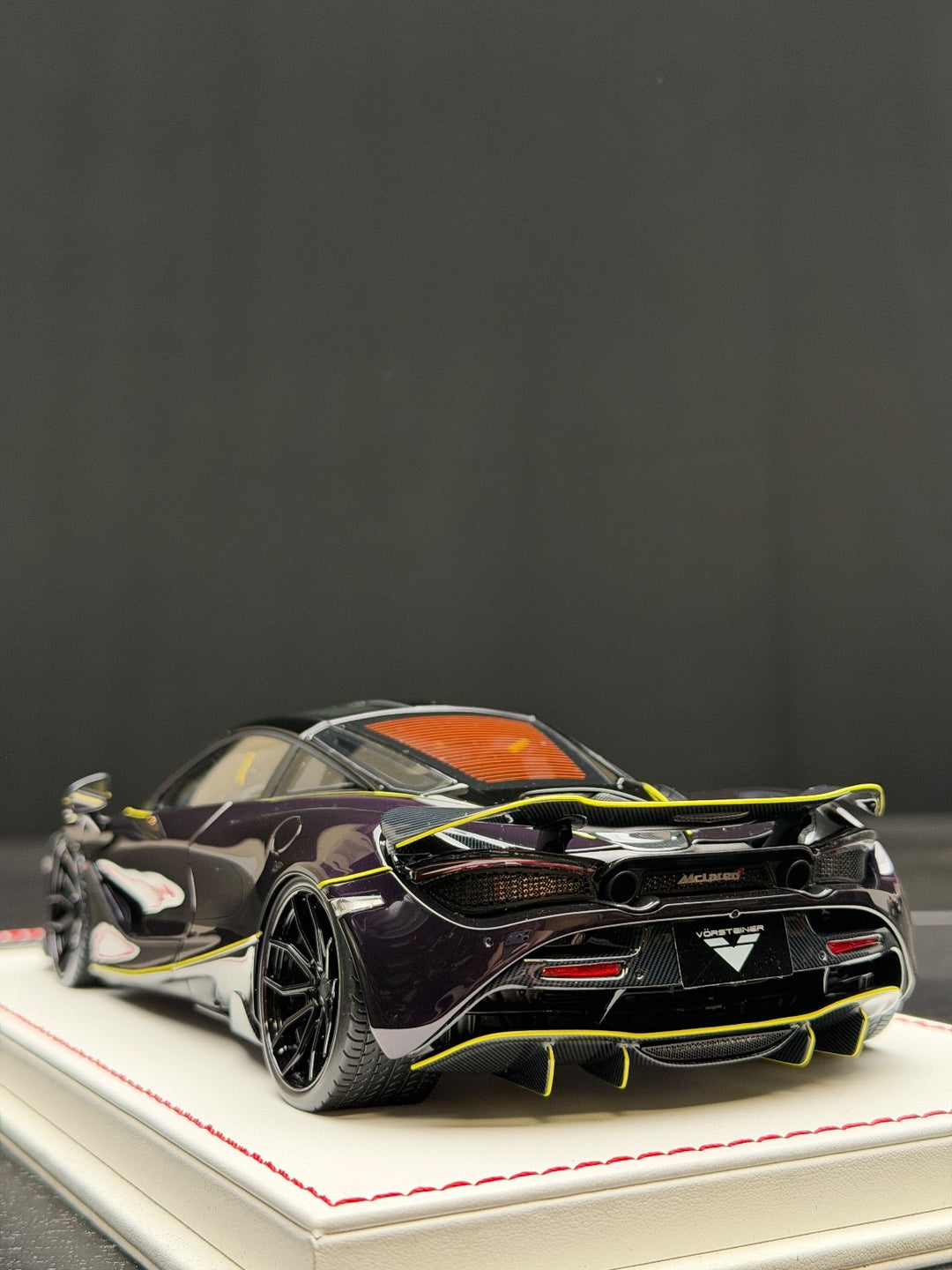 McLaren 720s VORSTEINER (Midnight Purple) [Davis & Giovanni] 1:18 scale