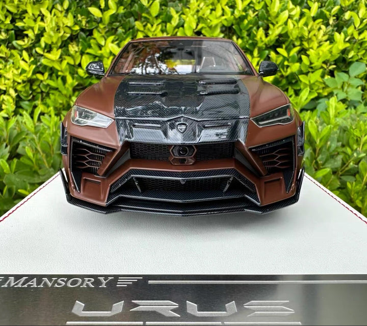 Lamborghini Urus Mansory (Travis Scott Matt Brown) [Davis & Giovanni] 1/18 scale