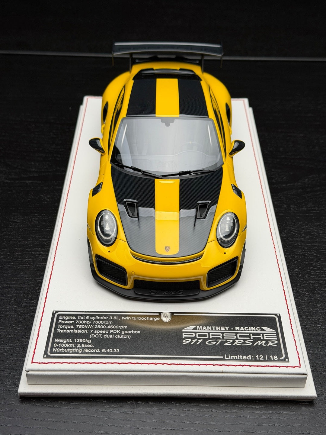 Porsche 911 GT2RS MR (Yellow/ Black) [Davis & Giovanni] 1:18 scale