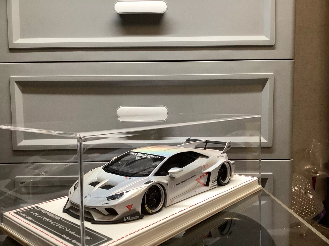 Lamborghini Huracan GT LBWK (Fantasy White) [Davis & Giovanni] 1/18 scale