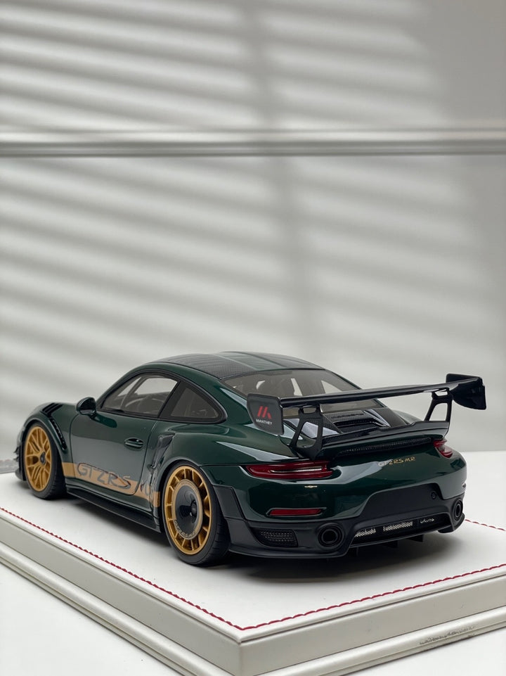 Porsche GT2RS MR (Metallic Dark Green) [Davis & Giovanni] 1/18 scale