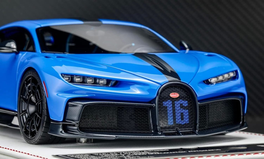 Bugatti Chiron Pur Sport (Blue w/ Black Stripe) [Davis & Giovanni] 1:18 scale