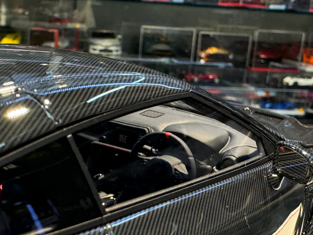 Nissan GTR R-35 Type 2 LBWK (Gloss Carbon Fibre) [Davis & Giovanni] 1/18 scale