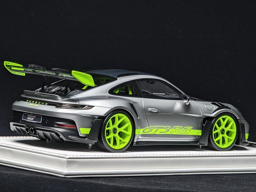 Porsche 911 GT3 RS (Silver/ Neon Green) [Davis & Giovanni] 1/18 scale