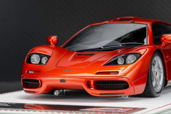 McLaren F1 (Orange Red) [Davis & Giovanni] 1/18 scale