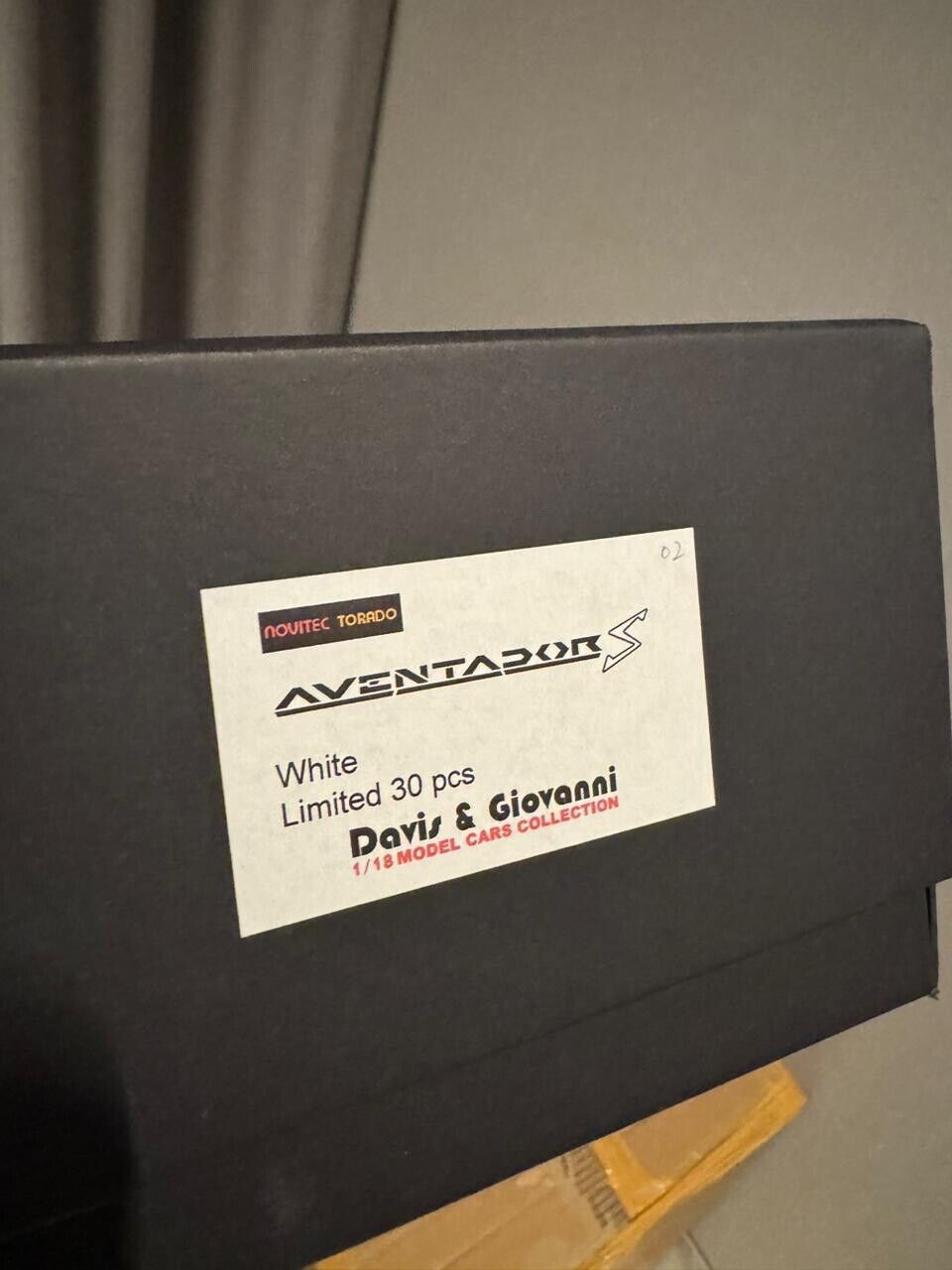 Lamborghini Aventador S NOVITEC (White) [Davis & Giovanni] 1/18 scale