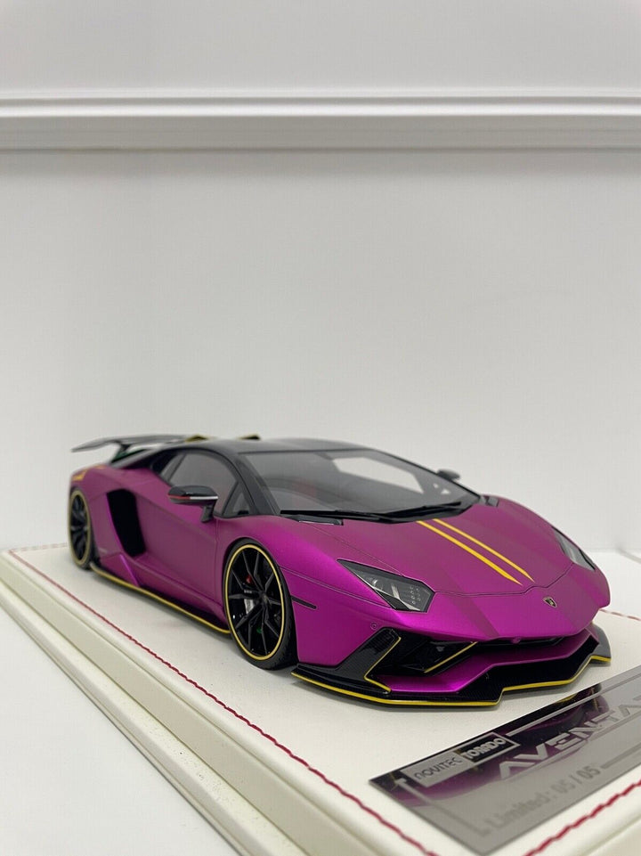 Lamborghini Aventador S NOVITEC (Pink) [Davis & Giovanni] 1/18 scale