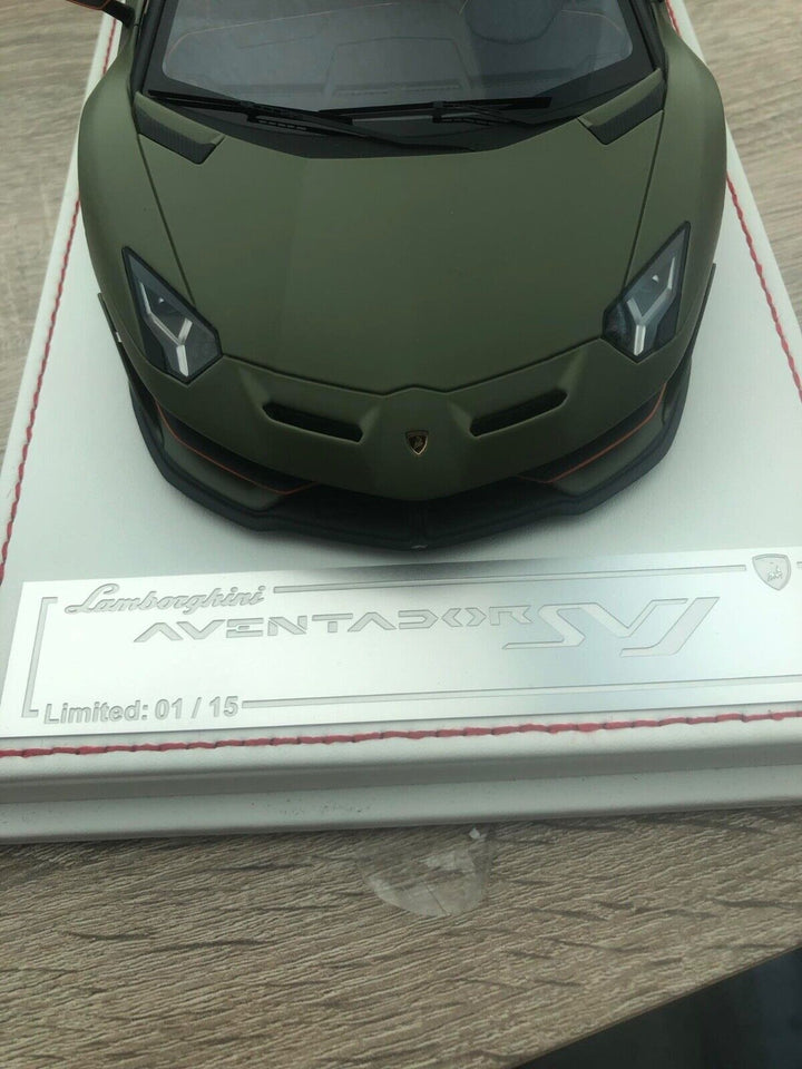 Lamborghini Aventador SVJ (Matt Green) [Davis & Giovanni] 1:18 scale