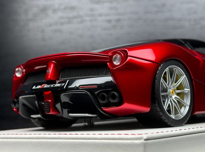 Ferrari LaFerrari (Candy Red) [Davis & Giovanni] 1/18 scale
