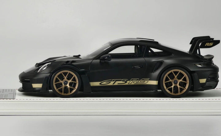 Porsche 911 GT3RS (Matt Black) [Davis & Giovanni] 1/18 scale