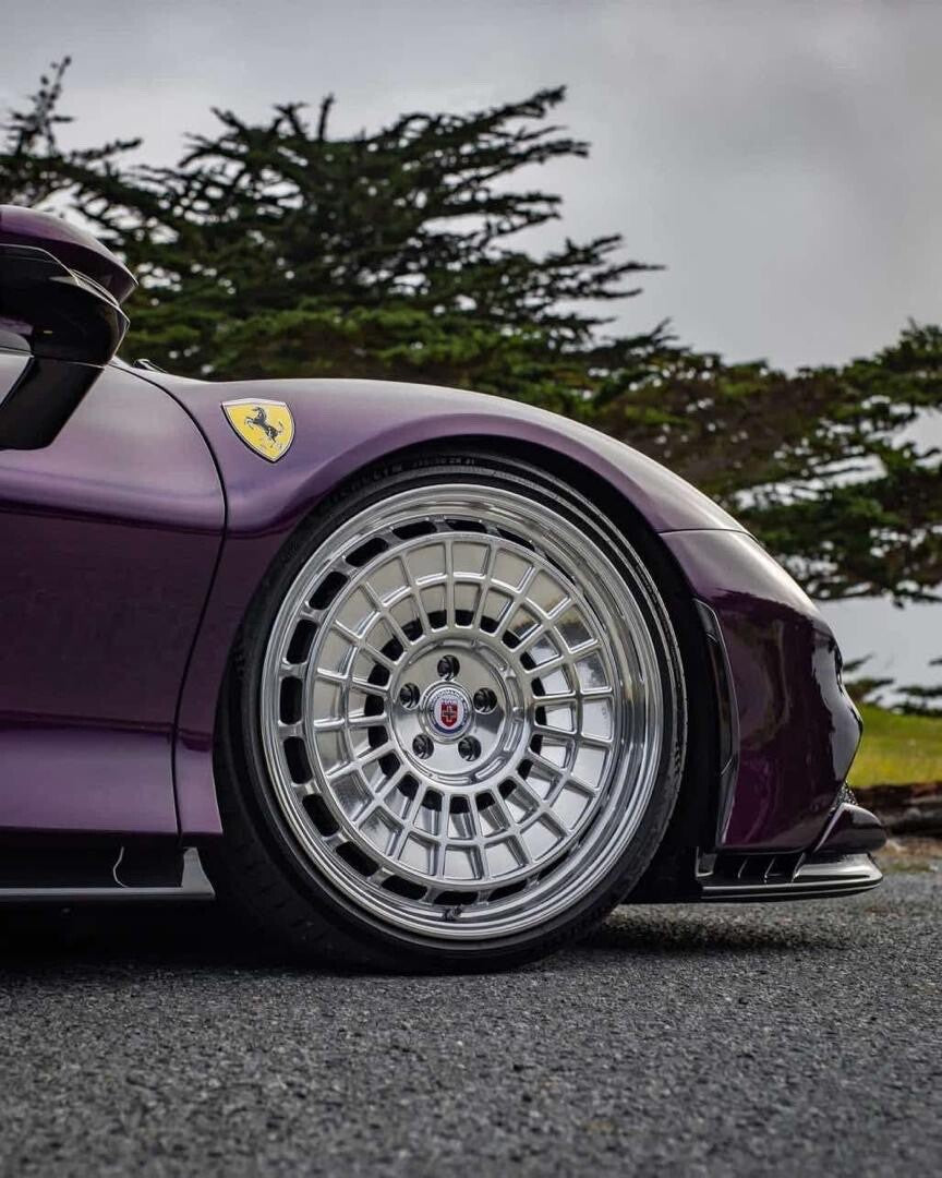 Ferrari SF90 Stradale NOVITEC (Metallic Purple) [Davis & Giovanni] 1:18 scale