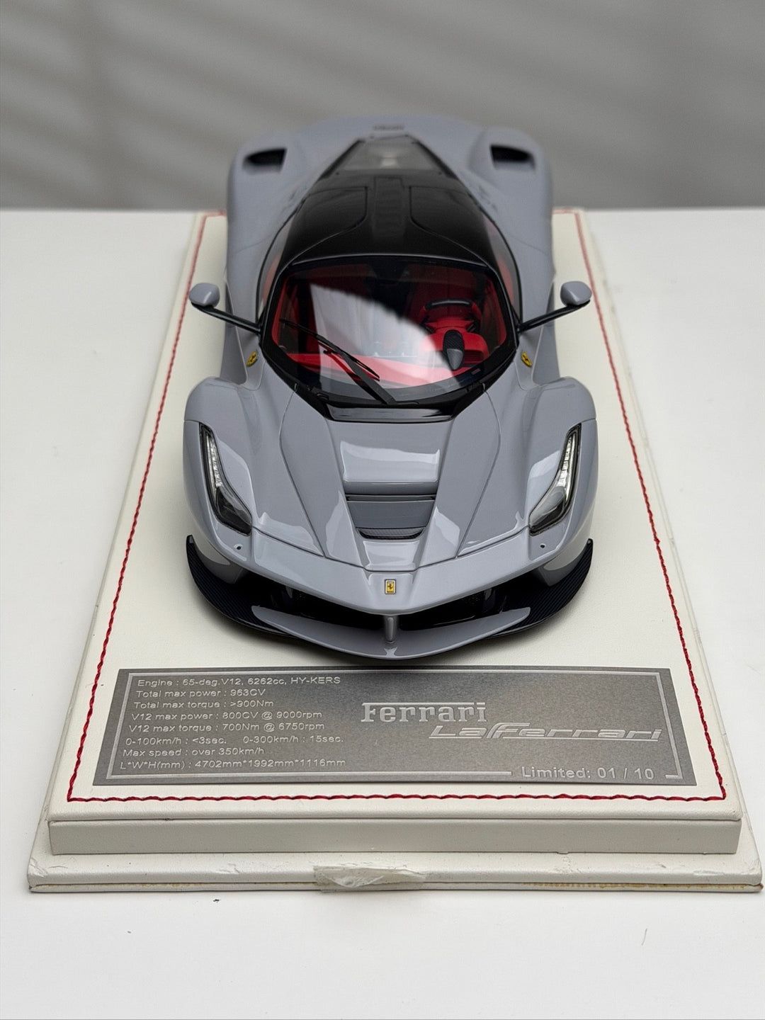Ferrari LaFerrari (Gray) [Davis & Giovanni] 1/18 scale