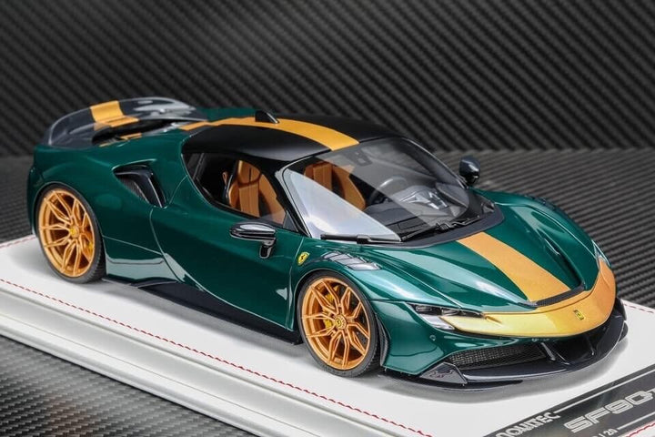Ferrari SF90 Stradale NOVITEC (Green/ Gold) [Davis & Giovanni] 1/18 scale