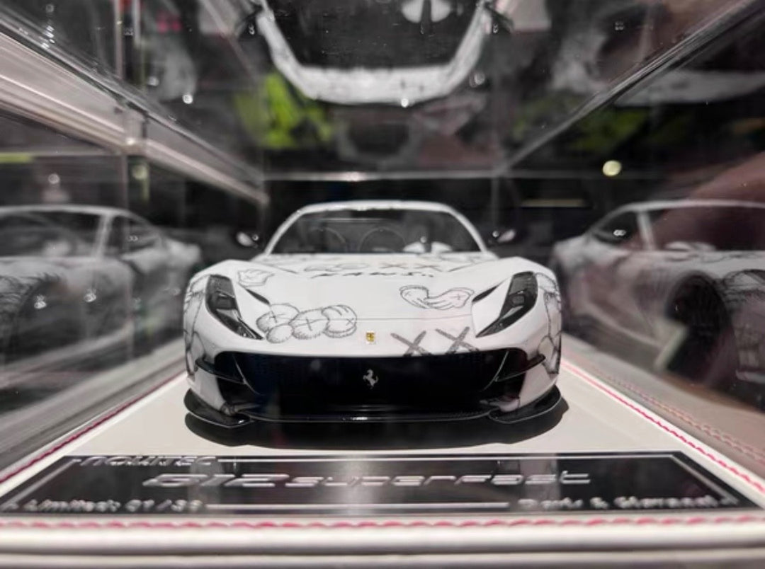 Ferrari 812 Superfast NOVITEC (KAWS) [Davis & Giovanni] 1:18 scale