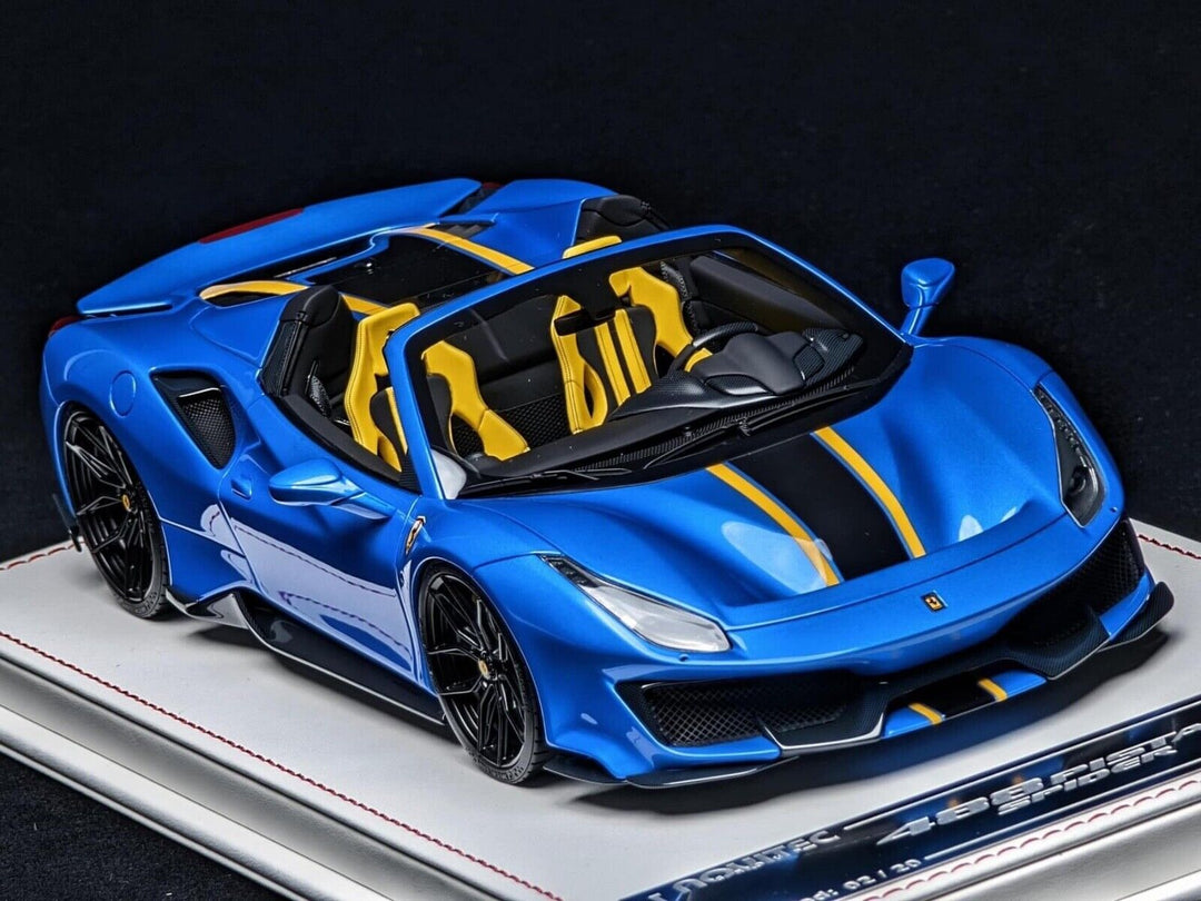 Ferrari 488 Pista Spider NOVITEC (R.Blue/y.stripe) [Davis & Giovanni] 1/18 scale