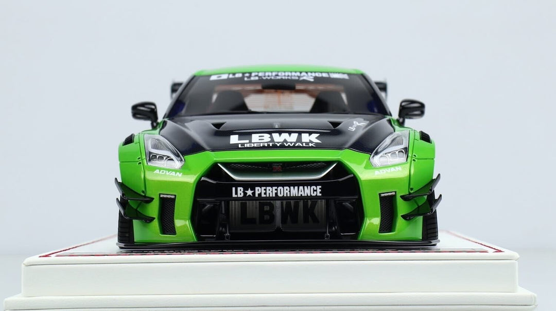 Nissan GTR R-35 Type 2 LBWK (Gloss Green) [Davis & Giovanni] 1/18 scale