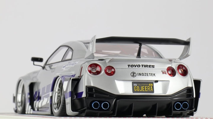 Nissan R35 GT-RR LBWK (Silver/ Blue Jada Livery) [Davis & Giovanni] 1/18 scale
