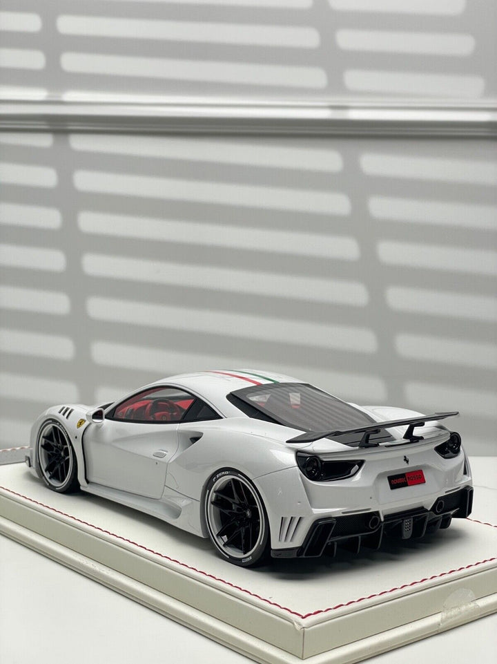 Ferrari 488 GTB N-LARGO NOVITEC (White/Italy Flag) [Davis & Giovanni] 1/18 scale